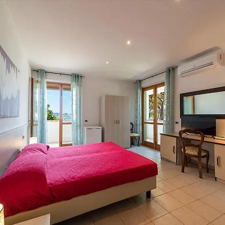 Punta Pina Hotel 3*