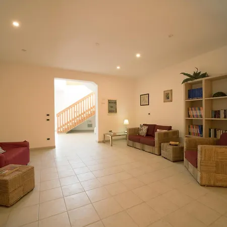 Hotel Punta Pina 3*