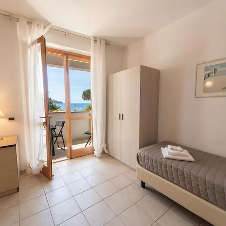 Hotel Punta Pina 3*